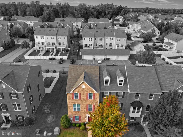 5554 Peanuts Ln, Waldorf, MD 20602