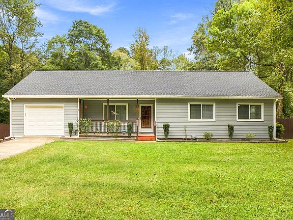 2nd image of 430 Pinehurst Dr