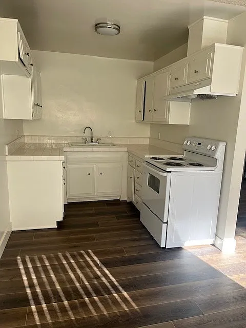 3722 Del Amo Blvd — Photo 4