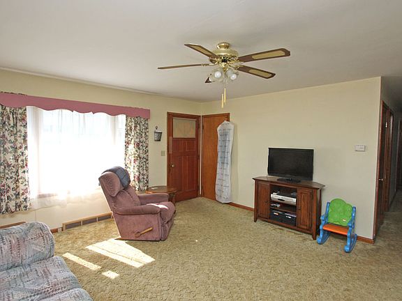 2nd image of 202 Miller Ave
