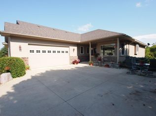 506 Independence St NE, New Prague, MN 56071