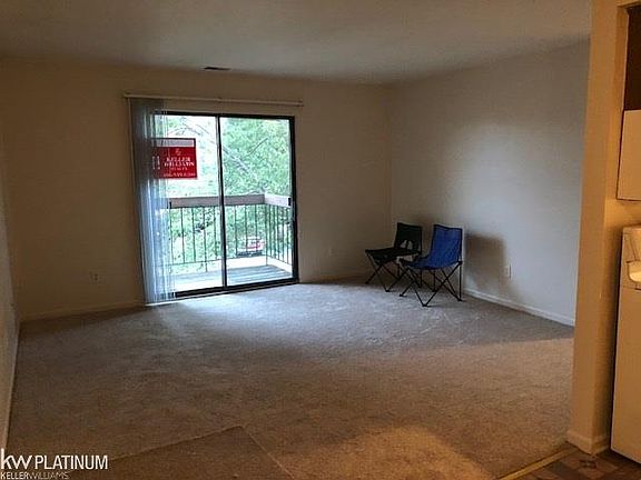 5th image of 34653 Clarkson Dr E APT 70