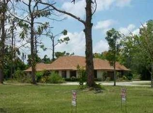 650 E Rambling Dr, Wellington, FL 33414