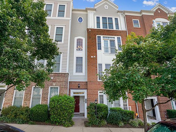 2nd image of 2408 Brookmoor Ln #407A