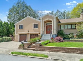 113 Deborah Rd, Newton, MA 02459