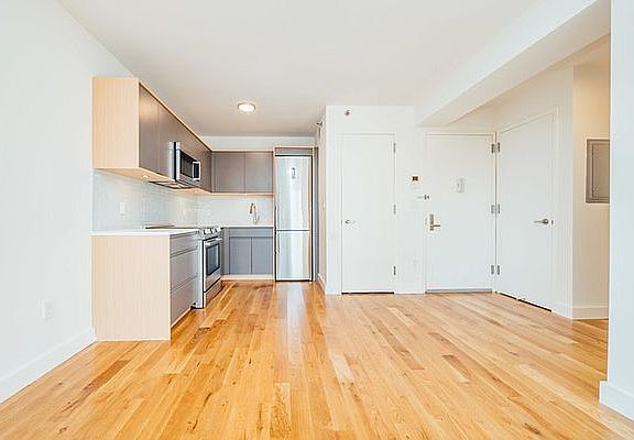 3rd image of 111 Clarkson Ave APT 3B