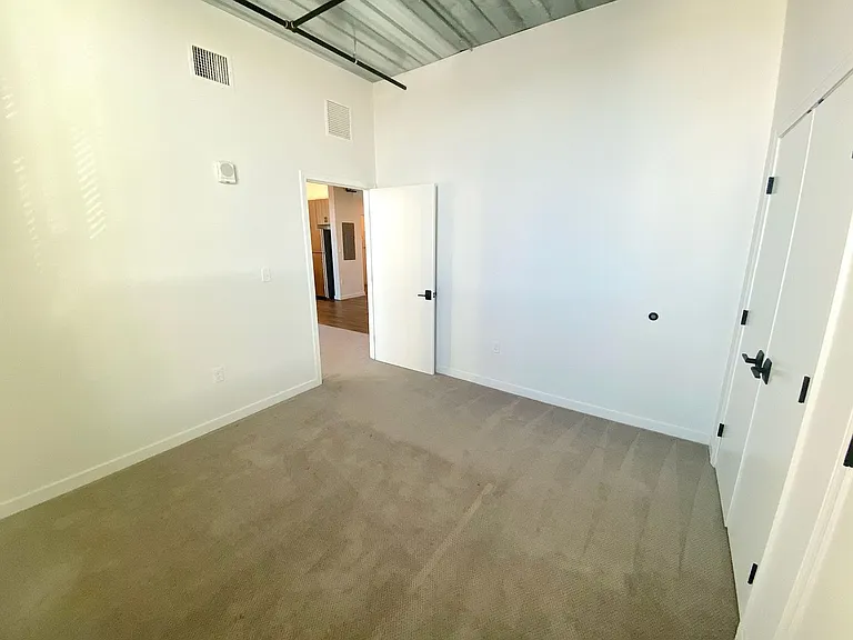 Kelley Square Lofts — Photo 9