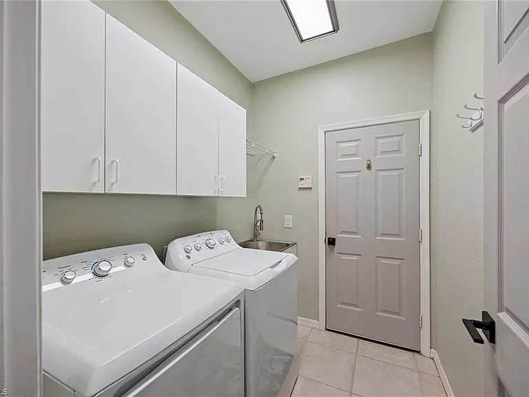 8482 Bent Creek Way — Photo 26