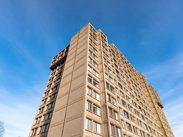 250 Hammond Pond Pkwy APT 1607N, Newton, MA 02467