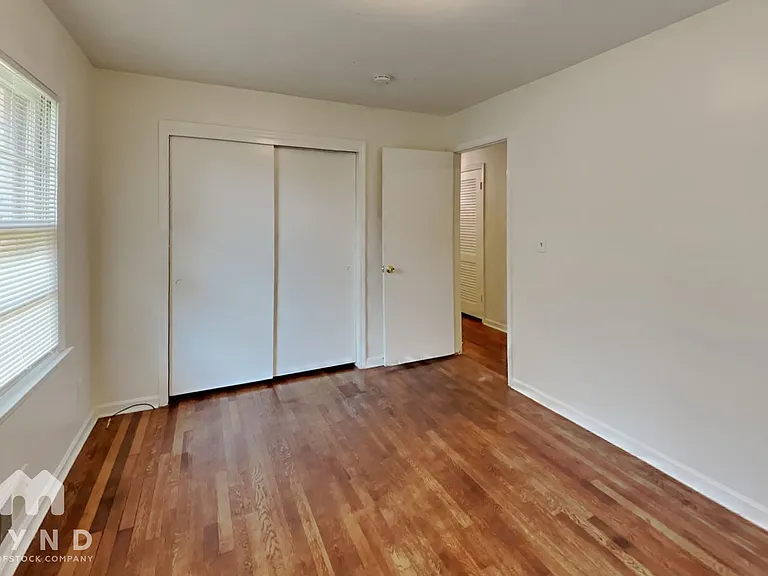 5860 Ronnie Dr — Photo 12