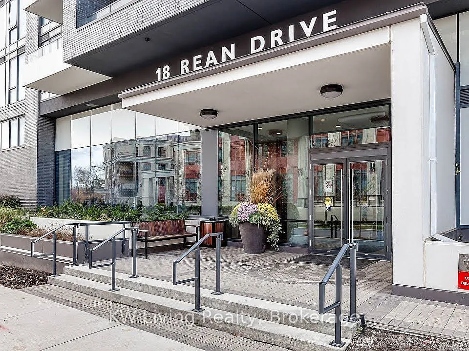 18 Rean Dr #203
