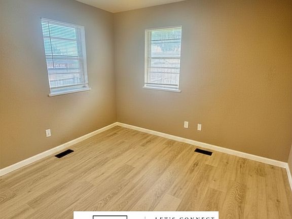 3rd image of 4514 NW Santa Fe Ave