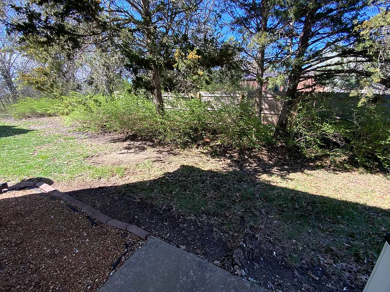 1605 Steamboat Ln — Photo 53