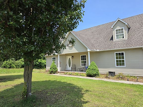 4th image of 202 Ridgewood Ln