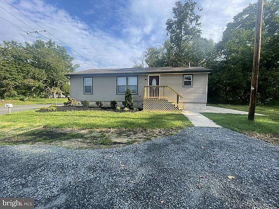 4th image of 121 Buck Rd