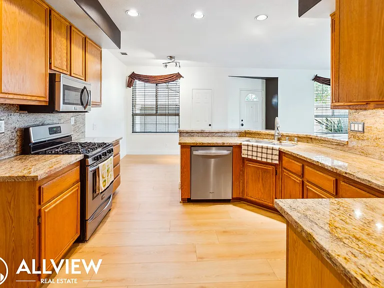 2 Sentinel Pl — Photo 11