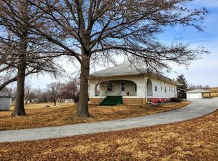 701 Maple St, Henderson, IA 51541
