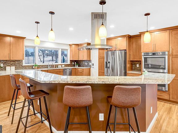 5th image of 15020 Rocking Spring Dr