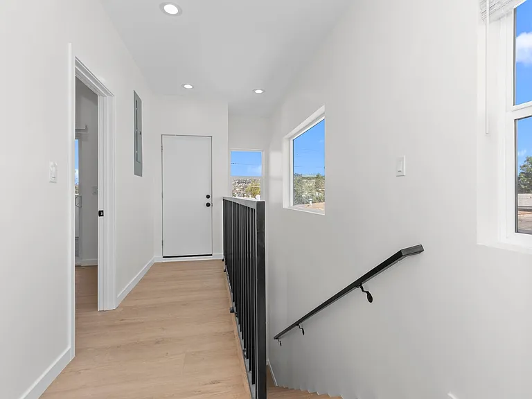 6912 Eberhart St — Photo 7