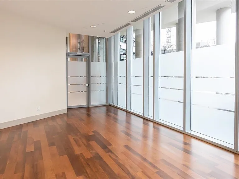 1255 Seymour St #2305 — Photo 23