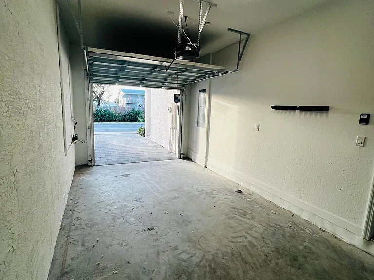 542 SW 19th Ter #542 — Photo 21