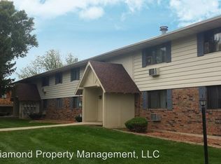 2955 W Lawrence St APT E16, Appleton, WI 54914
