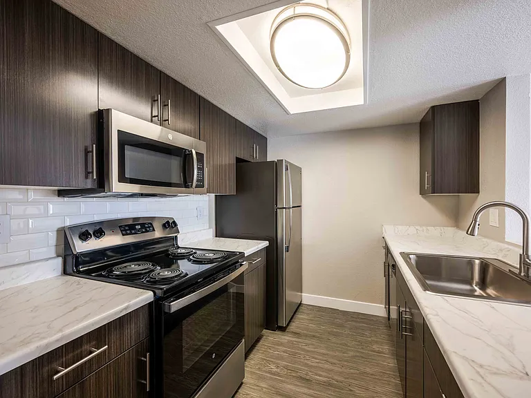 Sorelle Apartments — Photo 11