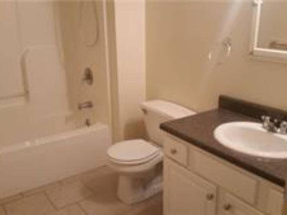 4th image of 194 E Main St APT 24