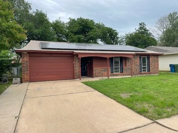 5414 Prince Dr, Lake Dallas, TX 75065