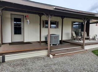 1322 N Hodges Rd, Greenacres, WA 99016