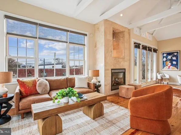 37 17th St SE, Washington, DC 20003