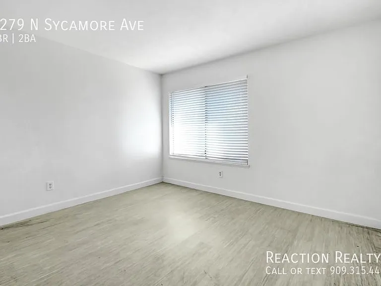 2279 N Sycamore Ave — Photo 9