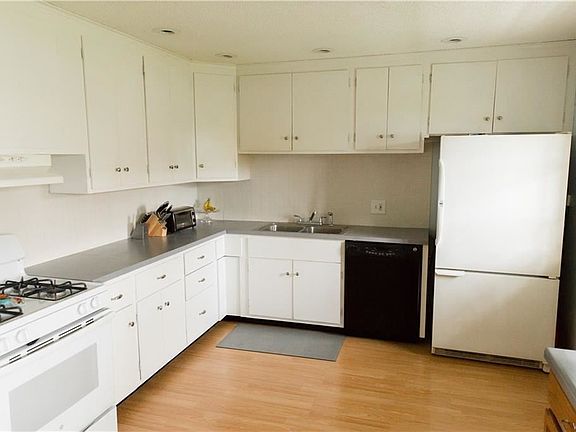 2nd image of 34 Peinkofer Dr