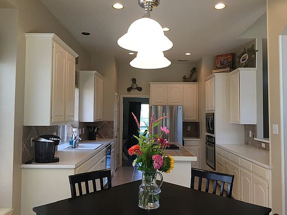 2nd image of 317 Bricknell Dr
