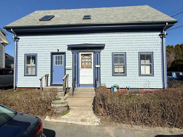 38 Friend St, Gloucester, MA 01930