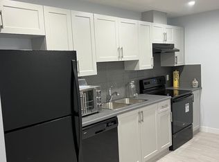 16660 32nd Ave SW, Edmonton, AB