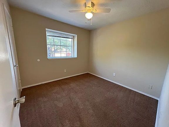 3rd image of 19523 Shady Bank Dr