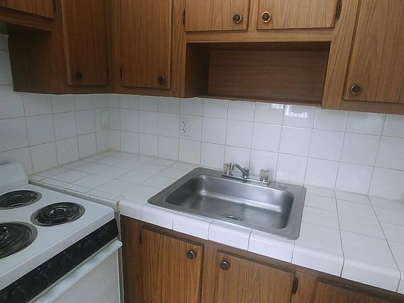 5th image of 1610 NE 3rd Ct APT 1