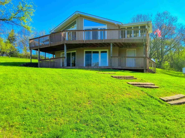 23-30 Berkshire Ct, Lanark, IL 61046