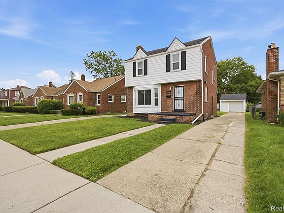 2nd image of 13810 Fairmount Dr