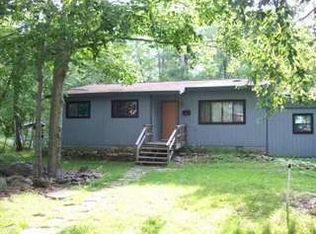 9648 Stony Hollow Cir, Tobyhanna, PA 18466