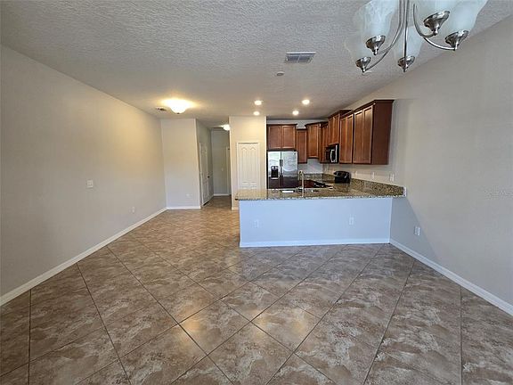 3rd image of 4252 FENNWOOD COURT