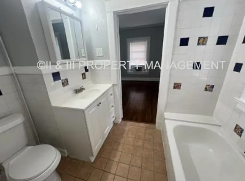 219 West 37th St Apt 2E - 1 — Photo 2