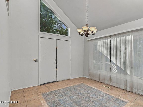 2nd image of 6100 W Hollywood Rd