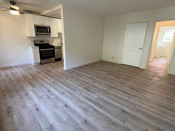 5th image of 2807 Saint George St #2817