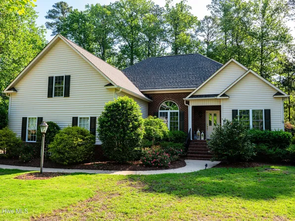 100 Chowan Drive, Chocowinity, NC 27817