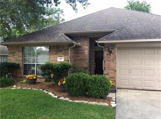 211 Briarglen Dr, League City, TX 77573