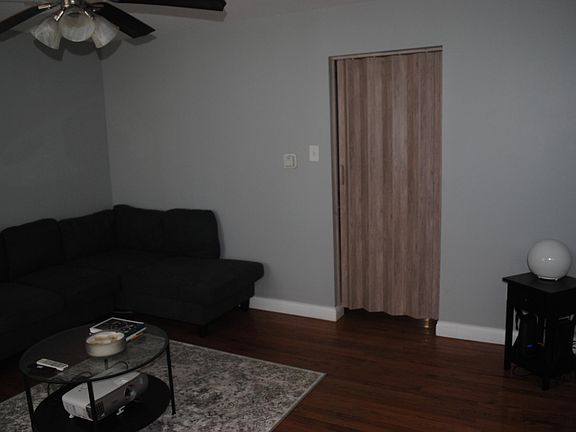 4th image of 6835 Southwest Ave #6835