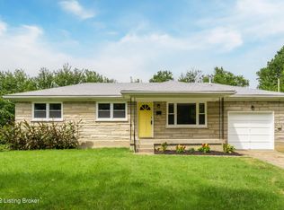 7 Sunflower Ct, Louisville, KY 40216