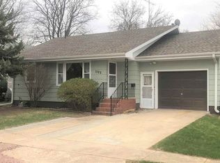1022 1st St, Scotland, SD 57059